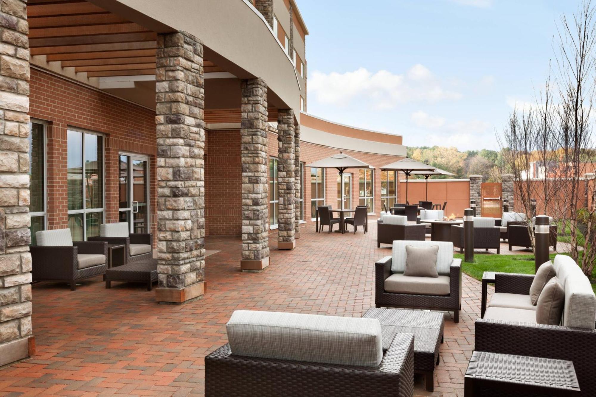 Hotel Courtyard By Marriott Boston Dedham/Westwood Exterior foto